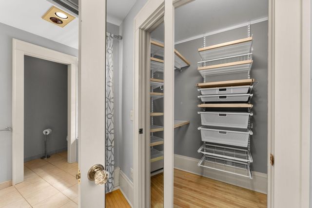 4929 Queen Avenue S, Minneapolis, MN 55410