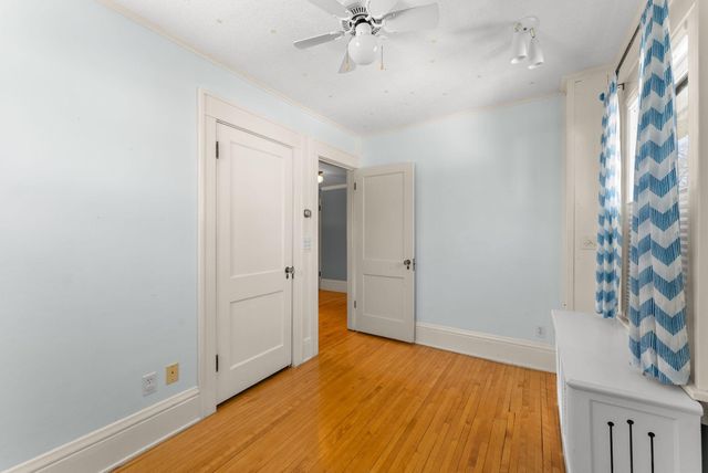 4929 Queen Avenue S, Minneapolis, MN 55410