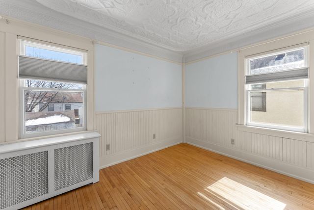 4929 Queen Avenue S, Minneapolis, MN 55410