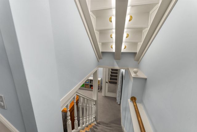 4929 Queen Avenue S, Minneapolis, MN 55410