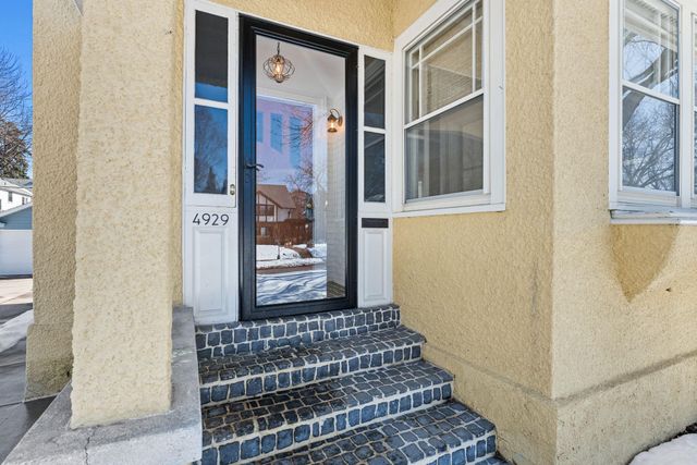 4929 Queen Avenue S, Minneapolis, MN 55410