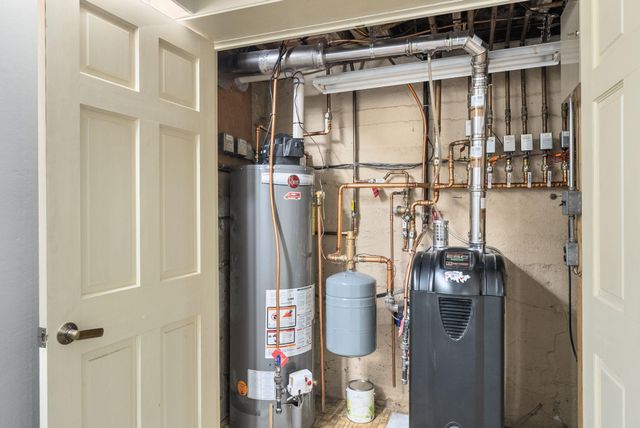 4929 Queen Avenue S, Minneapolis, MN 55410