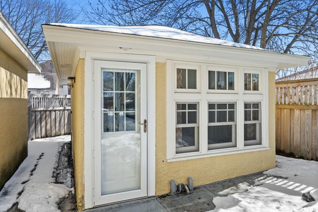 4929 Queen Avenue S, Minneapolis, MN 55410