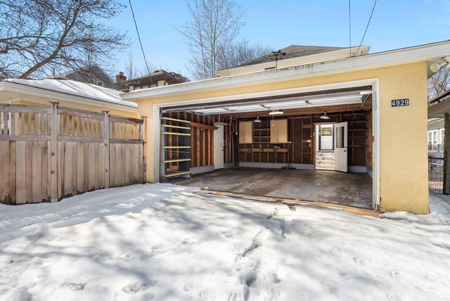 4929 Queen Avenue S, Minneapolis, MN 55410