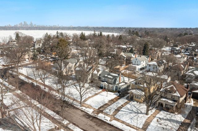 4929 Queen Avenue S, Minneapolis, MN 55410