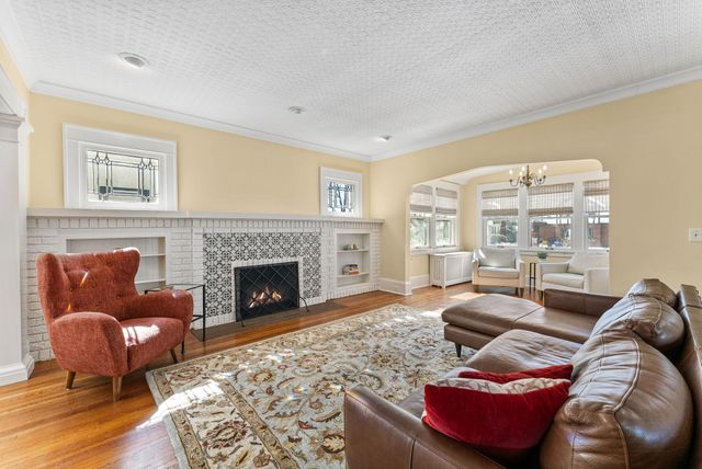 4929 Queen Avenue S, Minneapolis, MN 55410