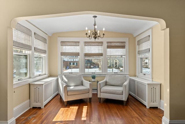 4929 Queen Avenue S, Minneapolis, MN 55410