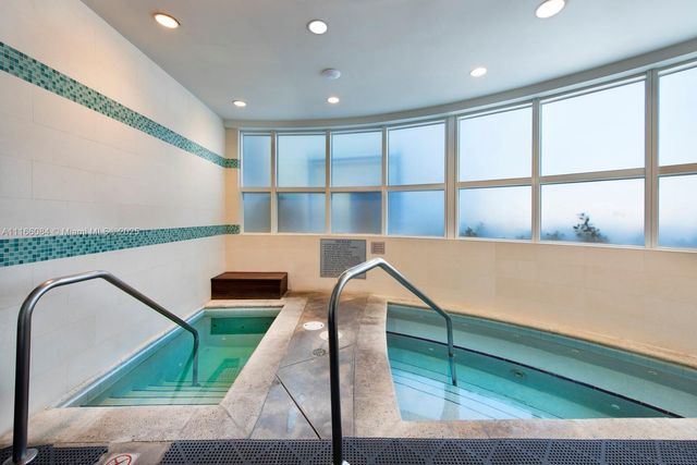 100 S Pointe Dr 908, Miami Beach, FL 33139