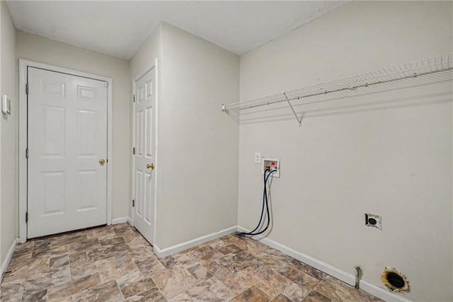 245 London Lane, Hiram, GA 30141