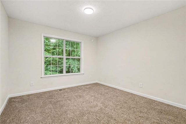 245 London Lane, Hiram, GA 30141