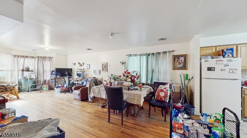 129 Seymour Ave, Newark City, NJ 07108 — photo 4
