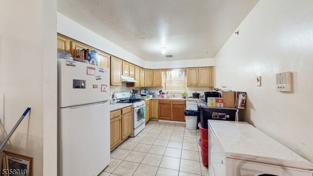 129 Seymour Ave, Newark City, NJ 07108 — photo 5