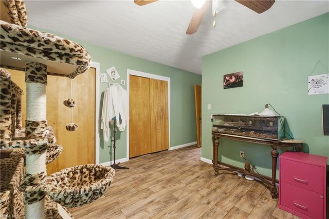 22 Garfield Drive DR, Newport News, VA 23608