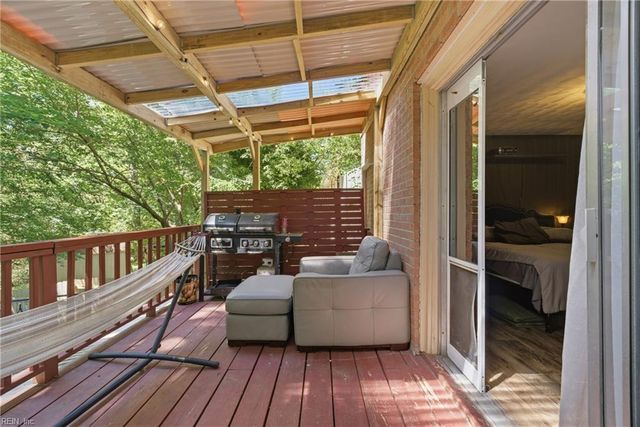 22 Garfield Drive DR, Newport News, VA 23608