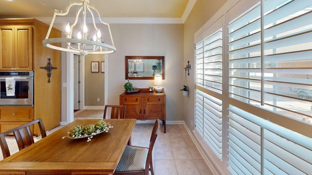 421 Southern Oak Dr, Dothan, AL 36301