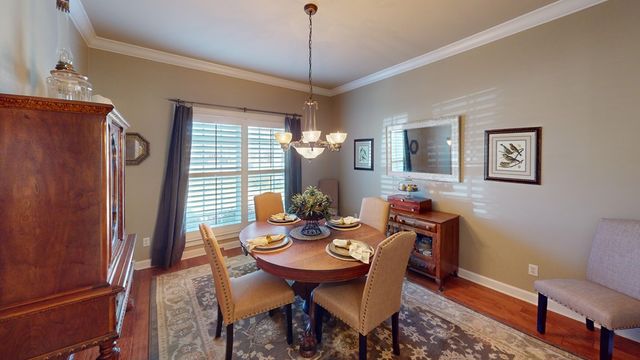 421 Southern Oak Dr, Dothan, AL 36301