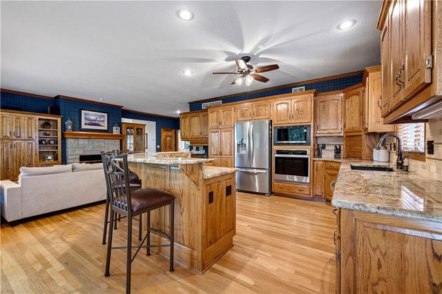7620 Lichtenauer Street, Shawnee, KS 66217