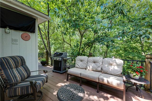 7620 Lichtenauer Street, Shawnee, KS 66217