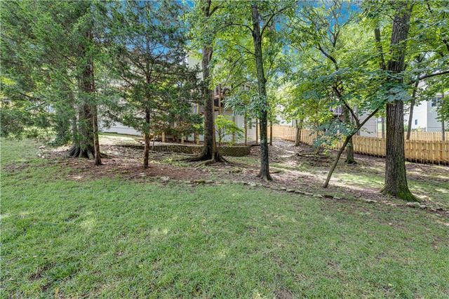 7620 Lichtenauer Street, Shawnee, KS 66217