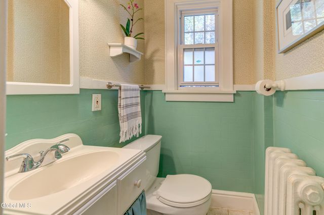 3 Warren Avenue, Troy, NY 12180