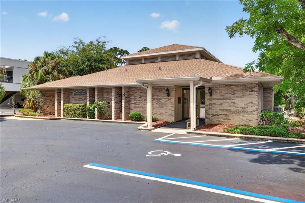 45 Barkley CIR, FORT MYERS, FL 33907 — photo 2