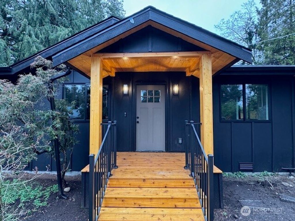 209 SW 132nd Street, Burien, WA 98146