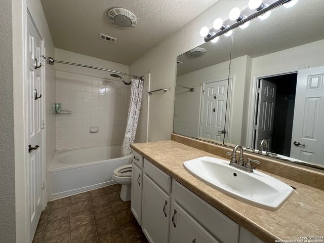 7750 COPPER CAVE, San Antonio, TX 78249