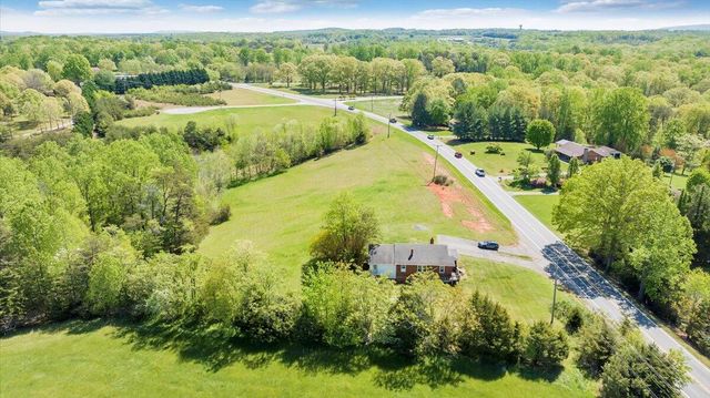 15723 Moneta RD, Moneta, VA 24121