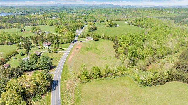 15723 Moneta RD, Moneta, VA 24121