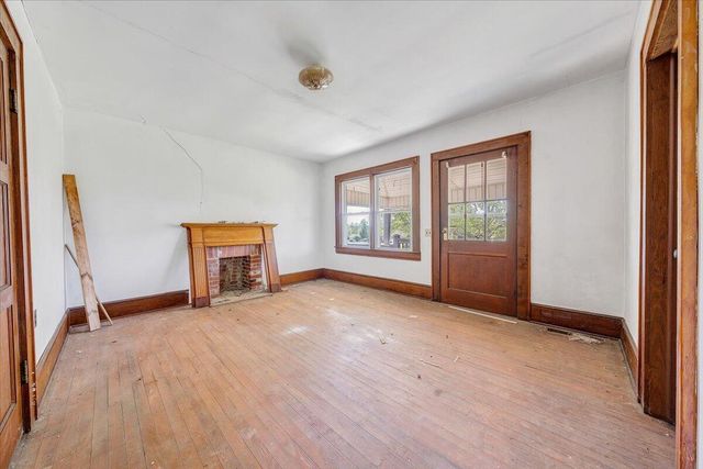 15723 Moneta RD, Moneta, VA 24121