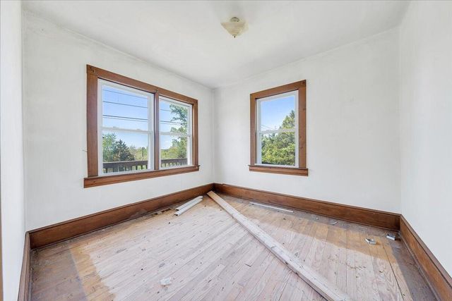 15723 Moneta RD, Moneta, VA 24121