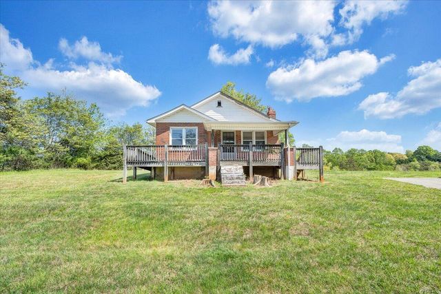 15723 Moneta RD, Moneta, VA 24121