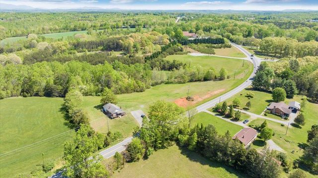 15723 Moneta RD, Moneta, VA 24121