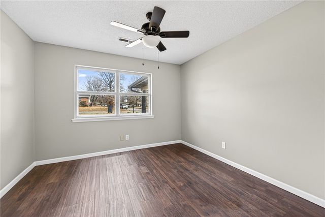 405 Indian Trail, Springdale, AR 72764