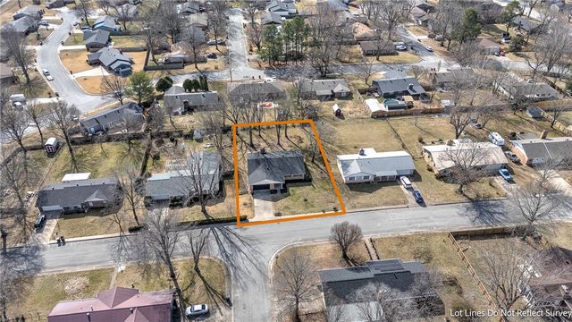 405 Indian Trail, Springdale, AR 72764