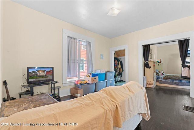 820 W Shiawassee Street, Lansing, MI 48915