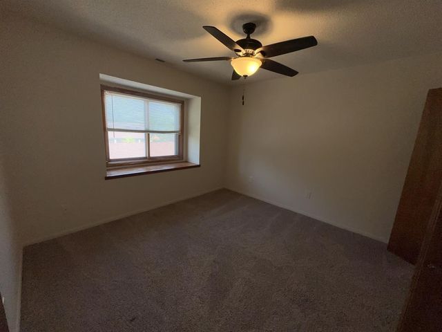 4517 Woodland Avenue 3, West Des Moines, IA 50266