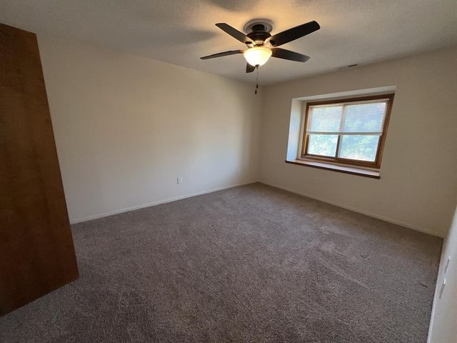 4517 Woodland Avenue 3, West Des Moines, IA 50266