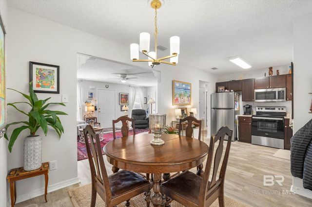 214 W Sycamore Avenue, Foley, AL 36535