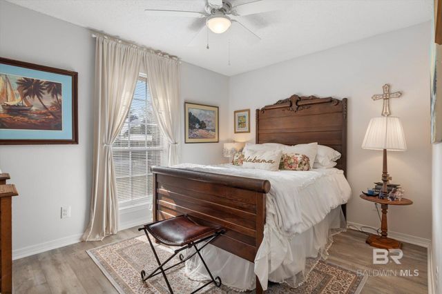 214 W Sycamore Avenue, Foley, AL 36535