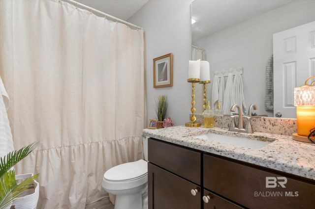 214 W Sycamore Avenue, Foley, AL 36535