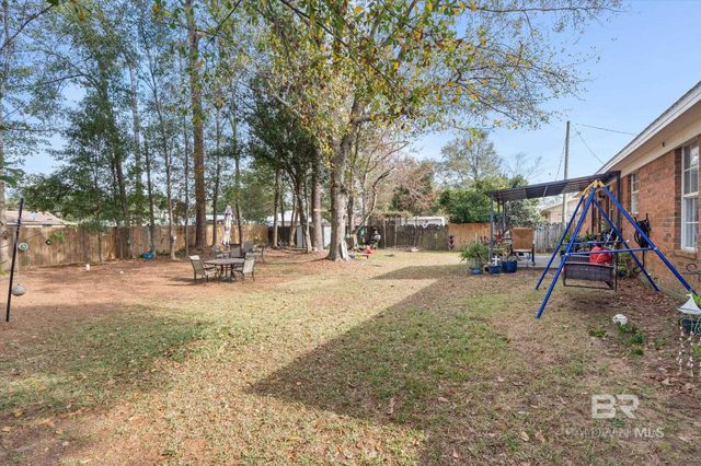 214 W Sycamore Avenue, Foley, AL 36535