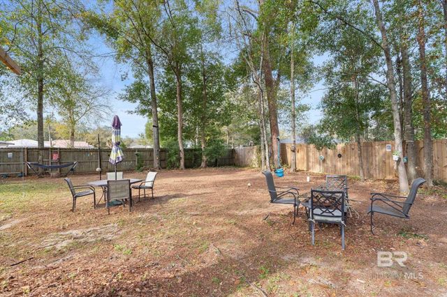 214 W Sycamore Avenue, Foley, AL 36535