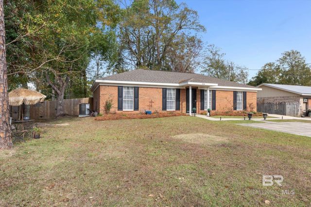 214 W Sycamore Avenue, Foley, AL 36535