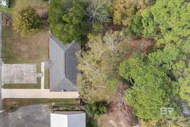 214 W Sycamore Avenue, Foley, AL 36535