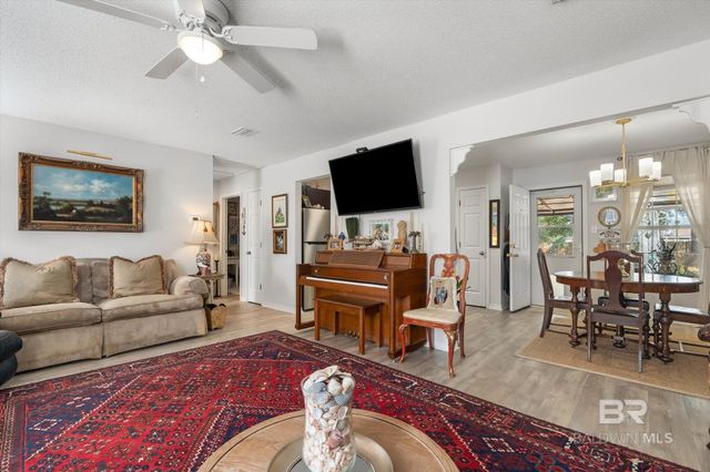 214 W Sycamore Avenue, Foley, AL 36535