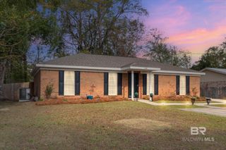 214 W Sycamore Avenue, Foley, AL 36535