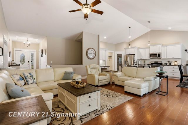 5178 Pebblestone Lane, Saginaw Twp, MI 48603