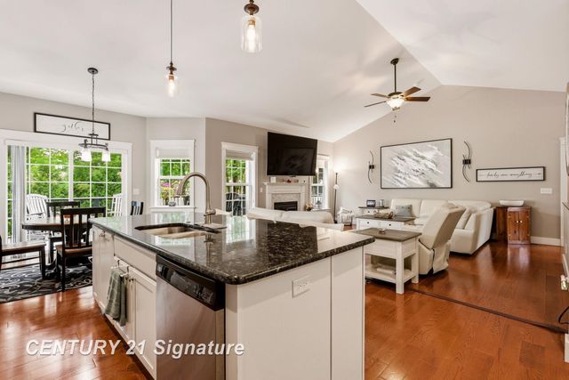 5178 Pebblestone Lane, Saginaw Twp, MI 48603