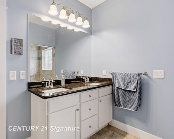 5178 Pebblestone Lane, Saginaw Twp, MI 48603